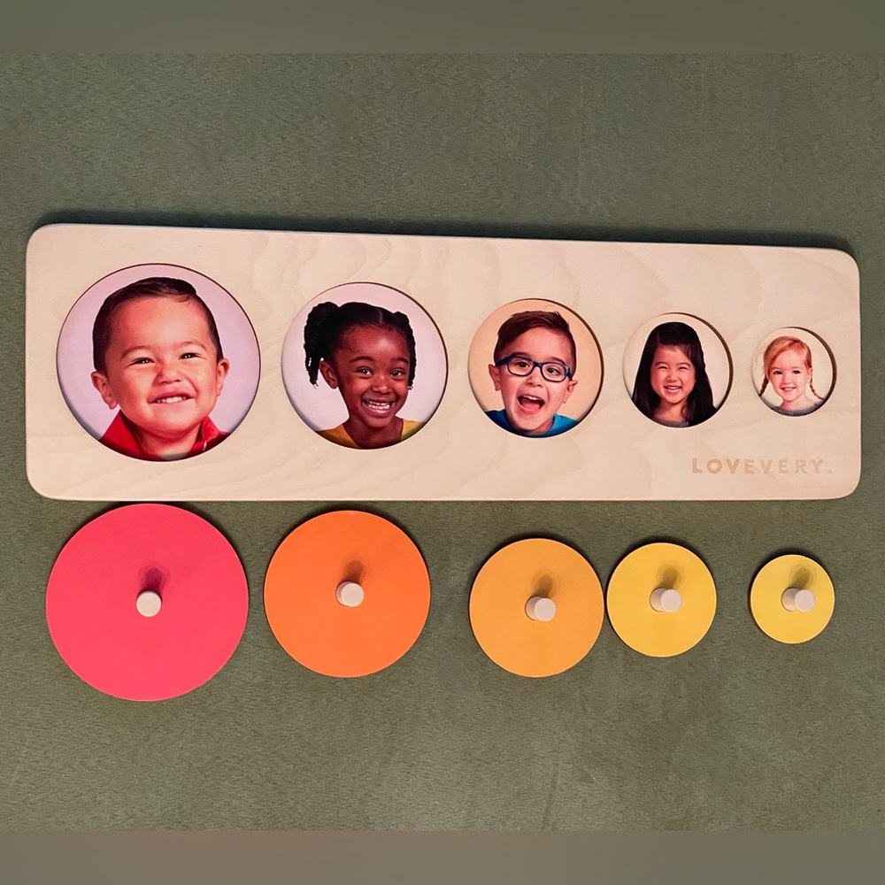 Lovevery Circle of Friends Puzzle